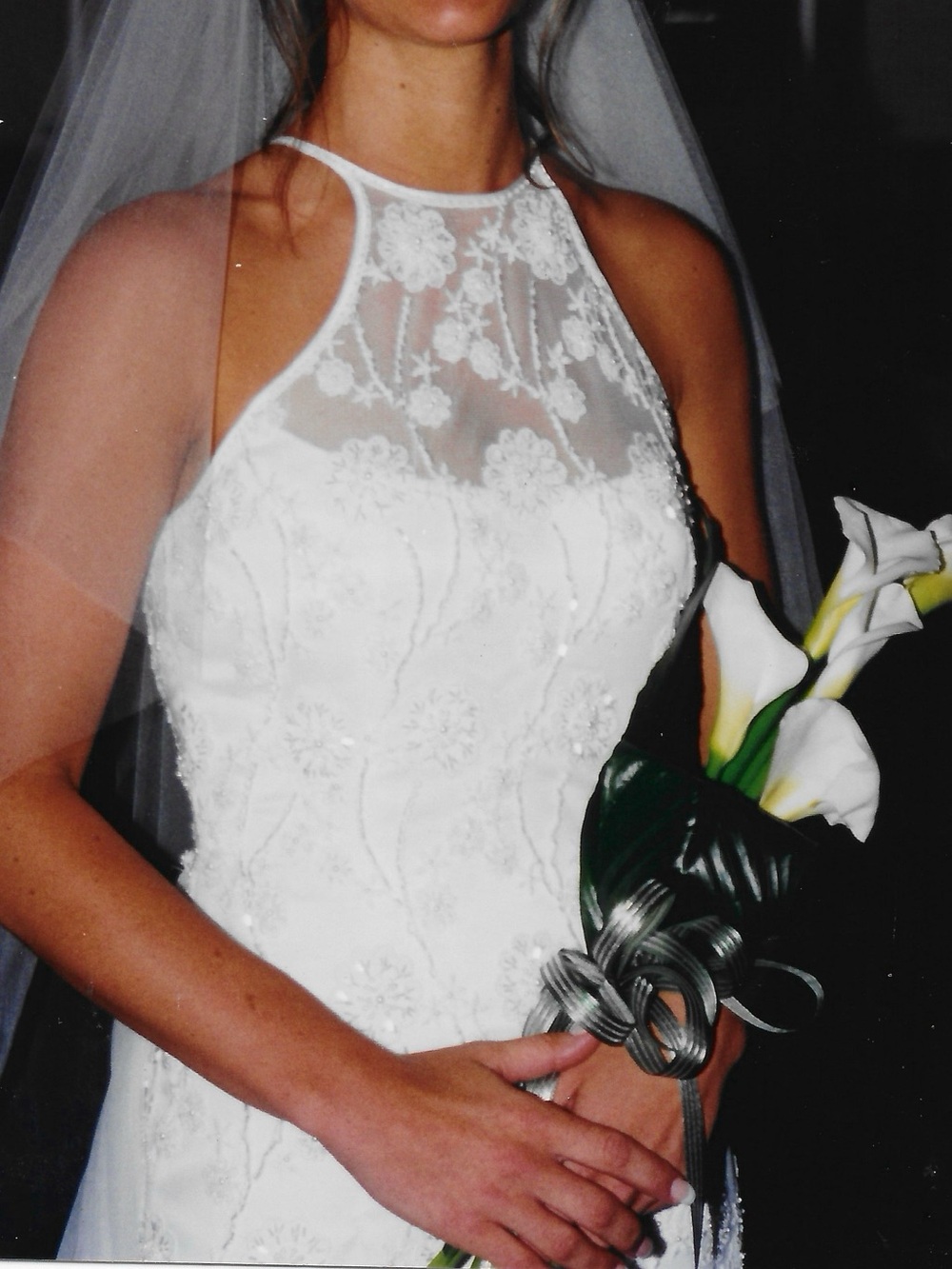 Elegant White Halter Lace Wedding Dress with Chapel Train - Picture 2 of 6